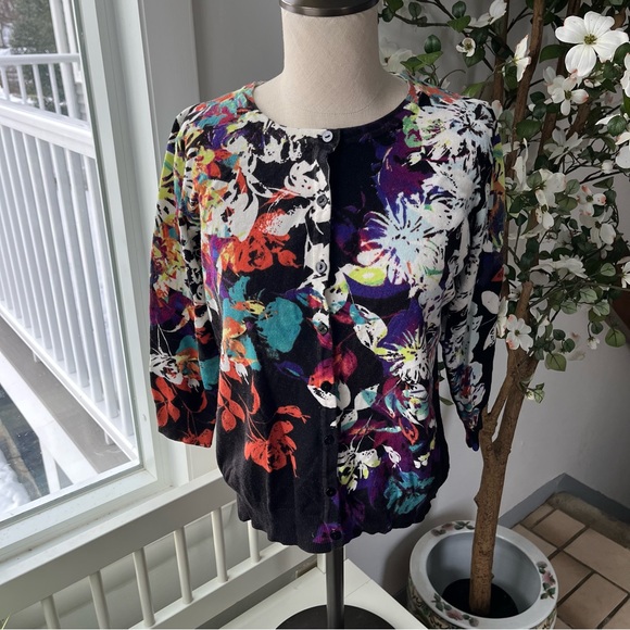 Joseph A Sweaters - Joseph A. Abstract Floral Print Cardigan, Size L